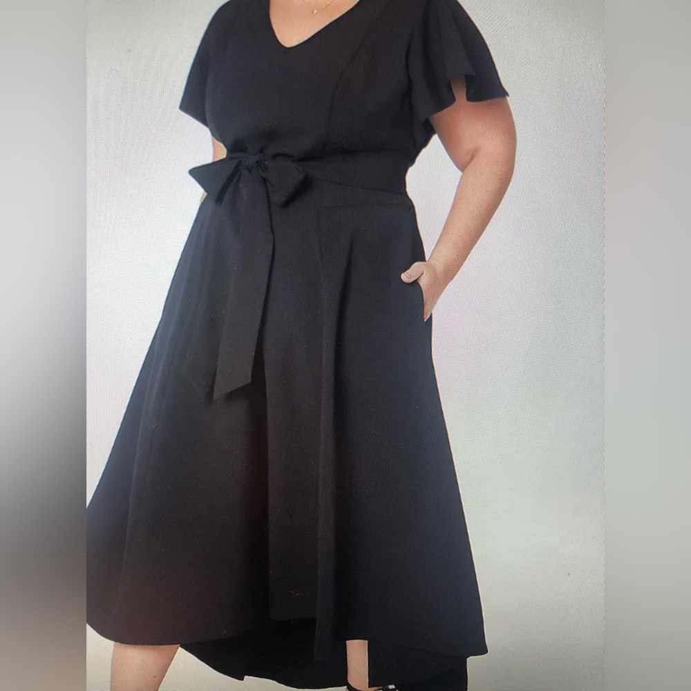 Lane Bryant Lena black hi low v neck dress size 14. EUC